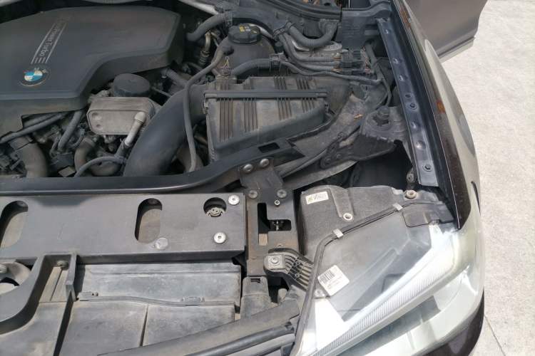Used BMW X4 2014 xDrive20i X Design Package Engine Bay Left