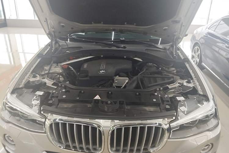 Used BMW X4 2014 xDrive20i X Design Package Engine Bay