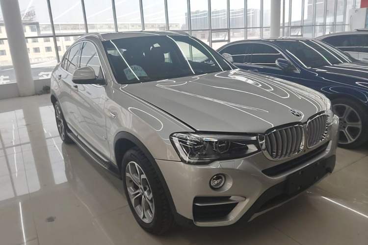 Used BMW X4 2014 xDrive20i X Design Package Front Right 45 Deg