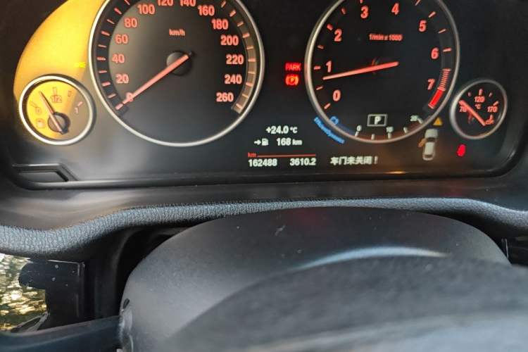 Used BMW X4 2014 xDrive20i X Design Package Odometer Close Up
