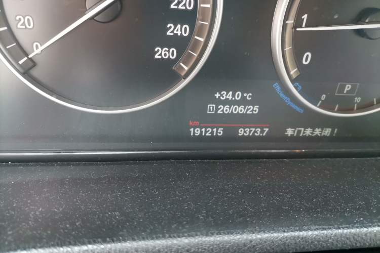 Used BMW X4 2014 xDrive20i X Design Package Odometer Close Up