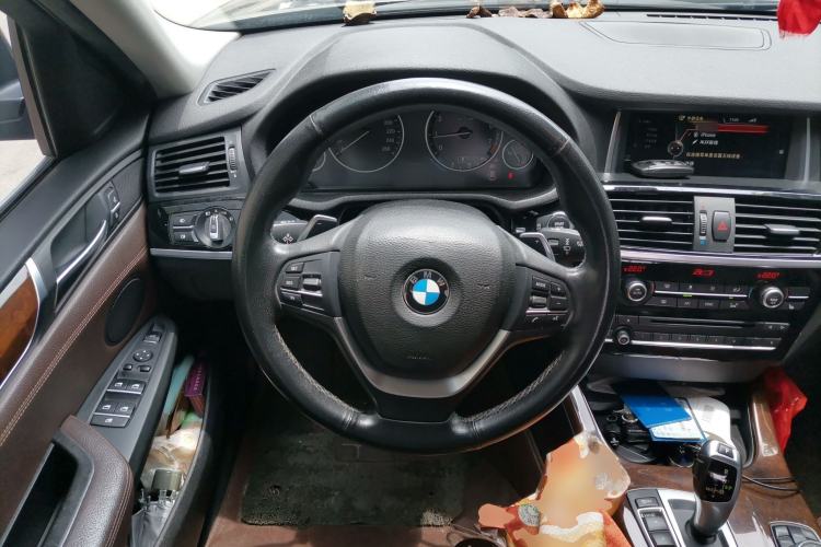 Used BMW X4 2014 xDrive20i X Design Package Steering Wheel