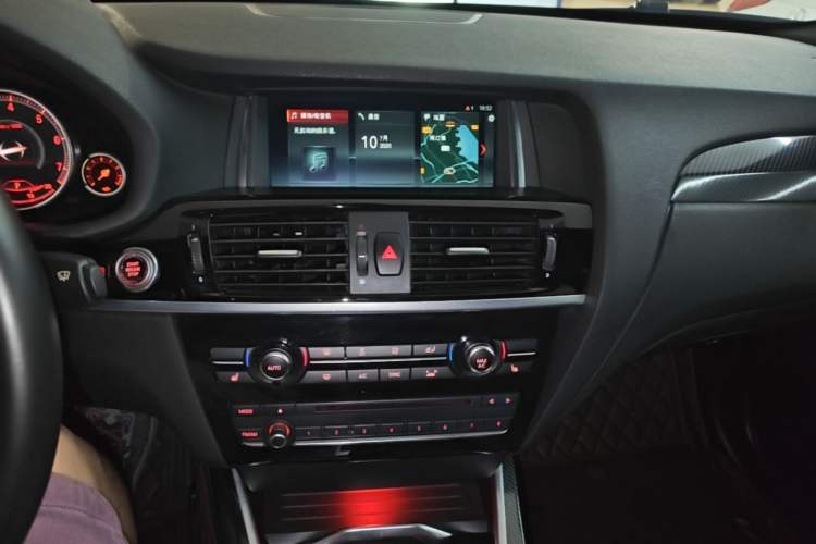 Used BMW X4 2014 xDrive35i M Sport model Audio And AC Panel