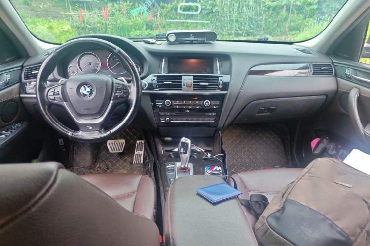 Used BMW X4 2014 xDrive20i X Design Package Center Console