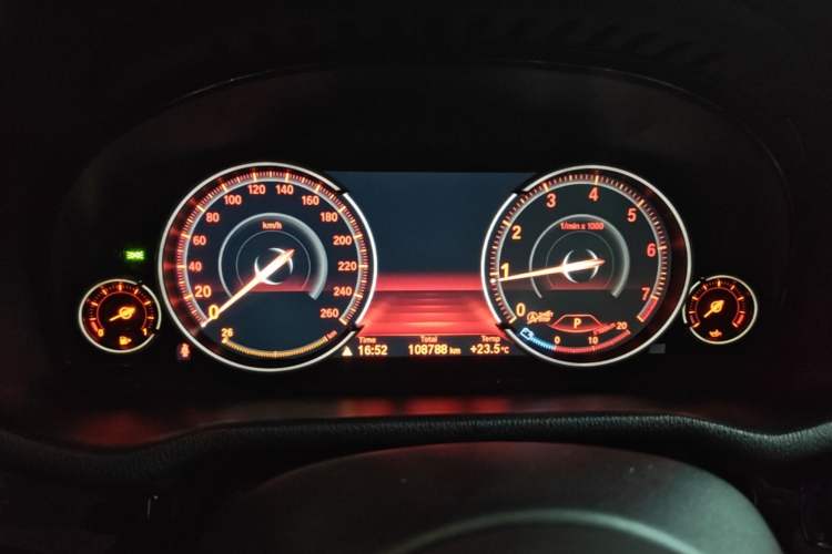 Used BMW X4 2014 xDrive35i M Sport model Instrument Cluster