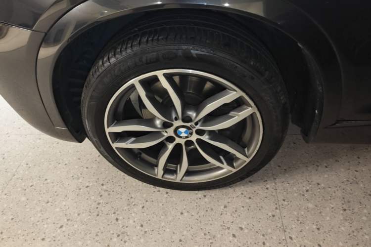 Used BMW X4 2014 xDrive35i M Sport model Left Front Wheel Hub