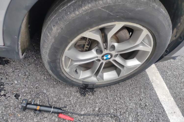 Used BMW X4 2014 xDrive20i X Design Package Right Front Wheel Hub