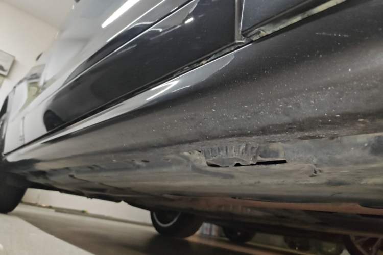 Used BMW X4 2014 xDrive35i M Sport model Right Side Sill