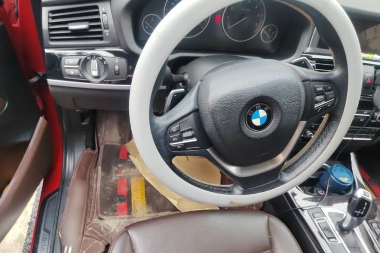 Used BMW X4 2014 xDrive20i X Design Package Steering Wheel
