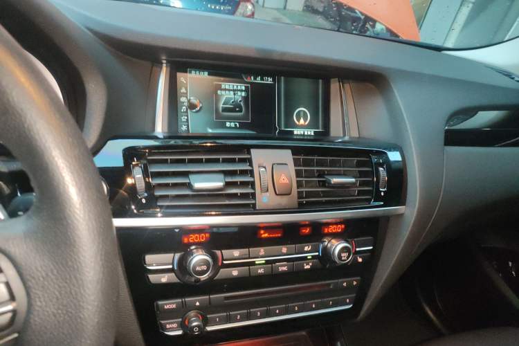 Used BMW X4 2014 xDrive20i X Design Package Audio And AC Panel