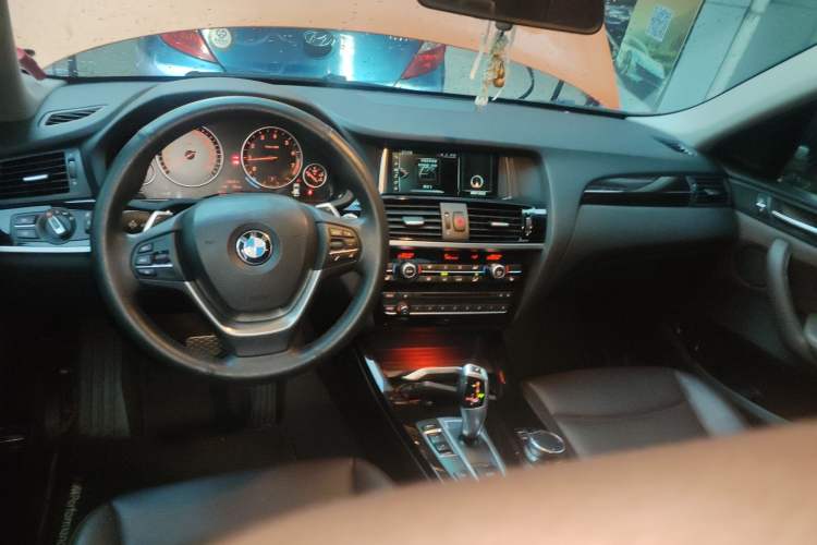 Used BMW X4 2014 xDrive20i X Design Package Center Console