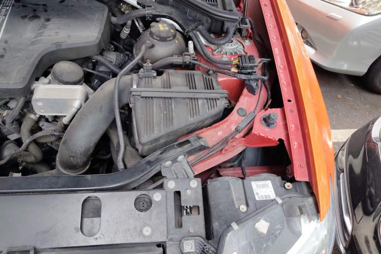 Used BMW X4 2014 xDrive20i X Design Package Engine Bay Left