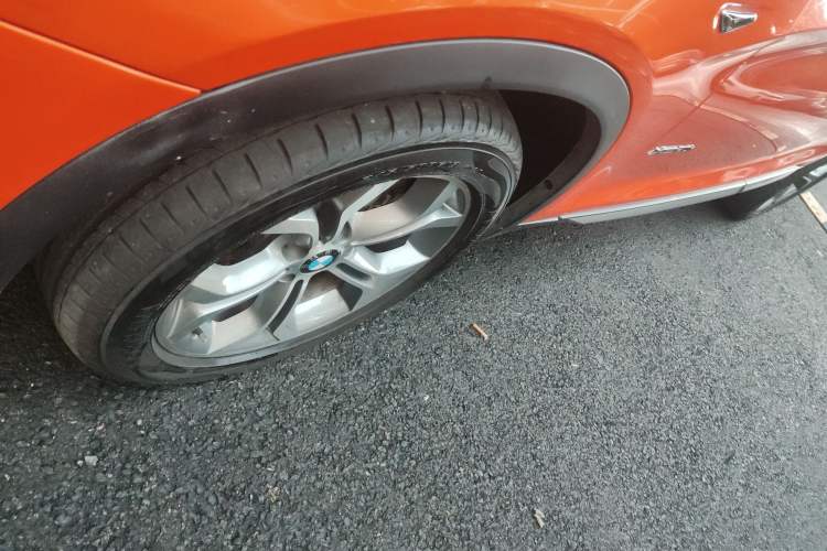 Used BMW X4 2014 xDrive20i X Design Package Left Front Wheel Hub