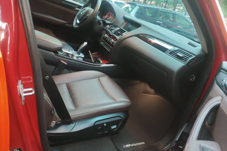 Used BMW X4 2014 xDrive20i X Design Package Right Front Seat