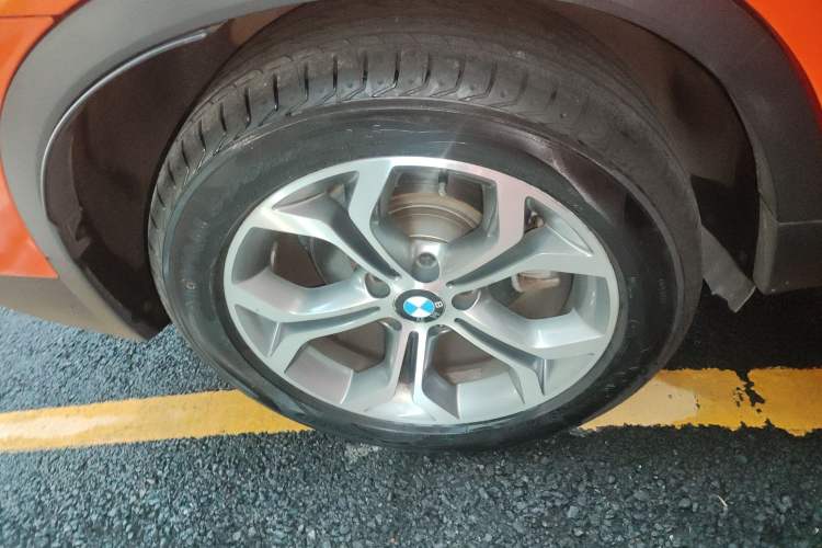 Used BMW X4 2014 xDrive20i X Design Package Right Rear Wheel Hub