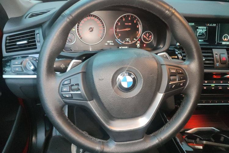 Used BMW X4 2014 xDrive20i X Design Package Steering Wheel