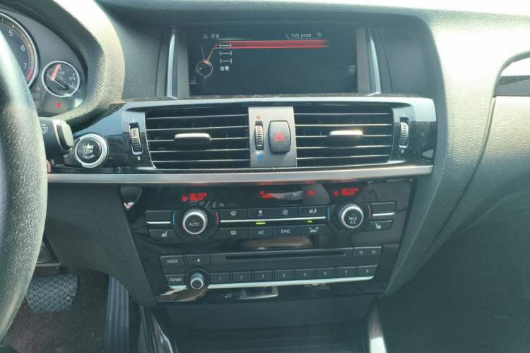 Used BMW X4 2014 xDrive20i X Design Package Audio And AC Panel