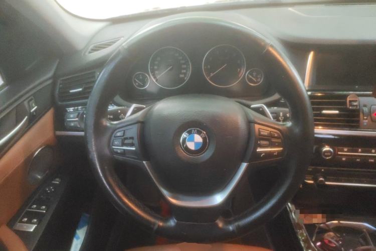 Used BMW X4 2014 xDrive20i X Design Package Steering Wheel
