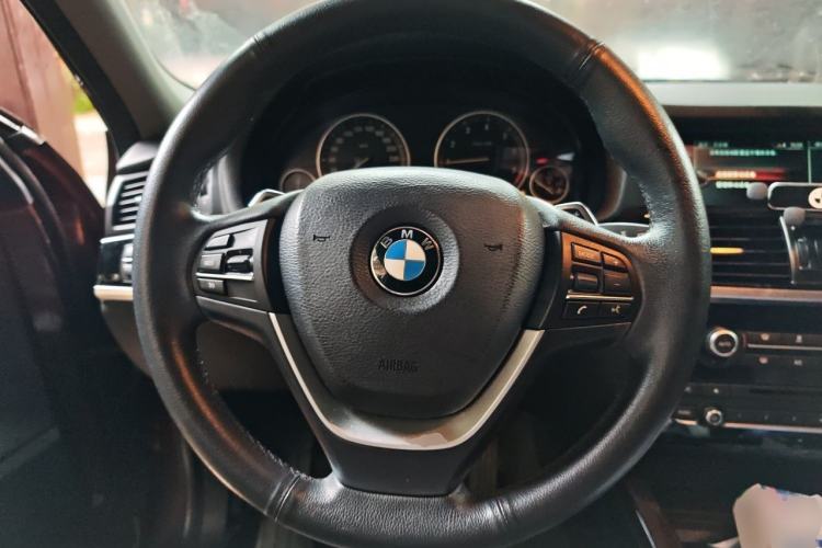 Used BMW X4 2014 xDrive20i X Design Package Steering Wheel