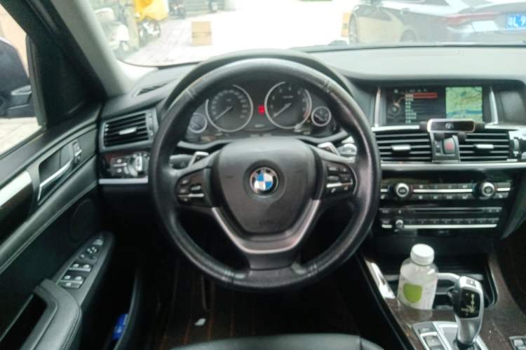Used BMW X4 2014 xDrive20i X Design Package Steering Wheel