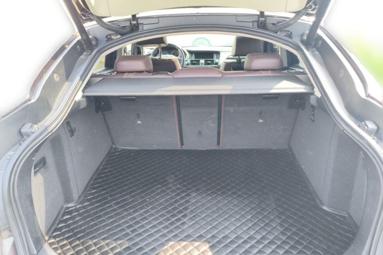 Used BMW X4 2014 xDrive20i X Design Package Trunk