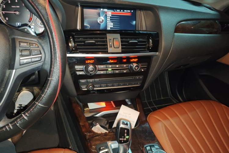 Used BMW X4 2014 xDrive20i X Design Package Audio And AC Panel