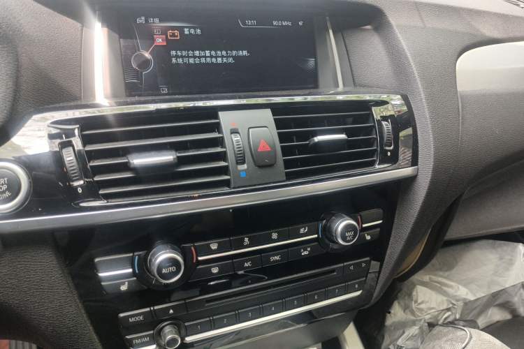 Used BMW X4 2014 xDrive35i M Sport model Audio And AC Panel