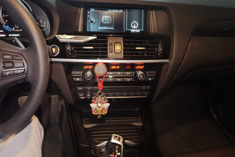 Used BMW X4 2014 xDrive20i X Design Package Audio And AC Panel