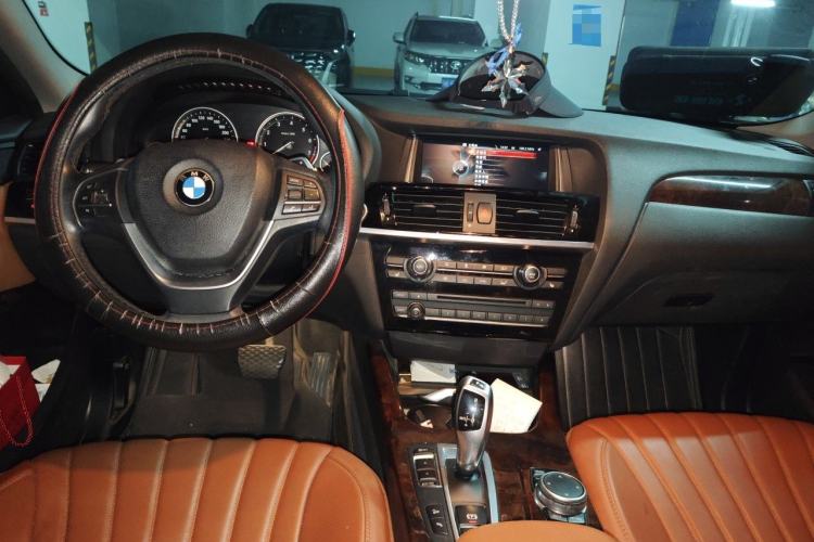 Used BMW X4 2014 xDrive20i X Design Package Center Console