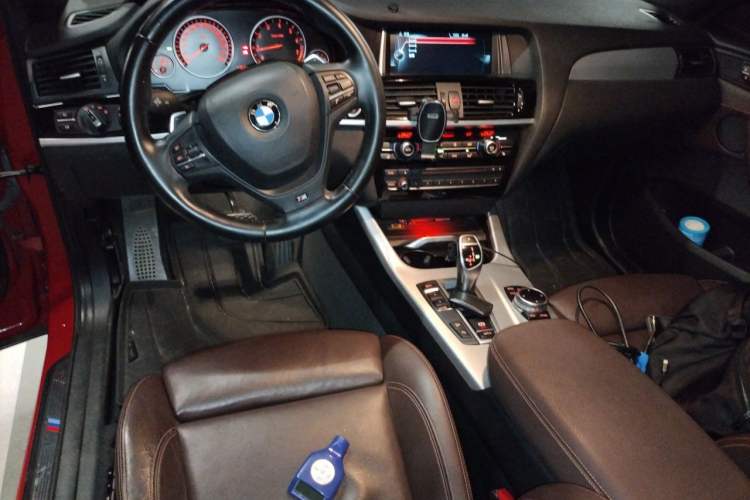 Used BMW X4 2014 xDrive28i M Sport Edition Center Console