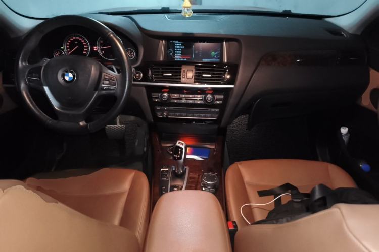 Used BMW X4 2014 xDrive20i X Design Package Center Console