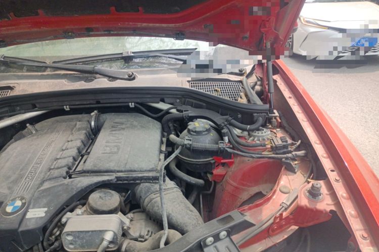 Used BMW X4 2014 xDrive35i M Sport model Engine Bay Left