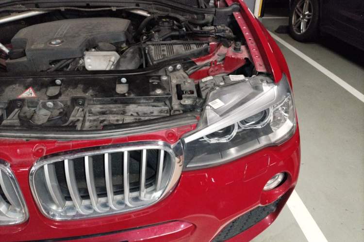 Used BMW X4 2014 xDrive28i M Sport Edition Engine Bay Left