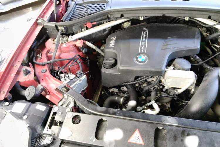 Used BMW X4 2014 xDrive20i X Design Package Engine Bay Right