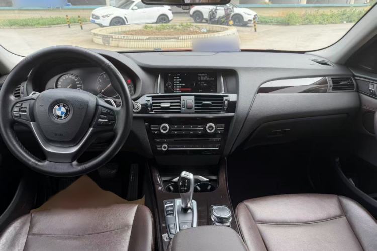 Used BMW X4 2014 xDrive20i X Design Package Interior 1