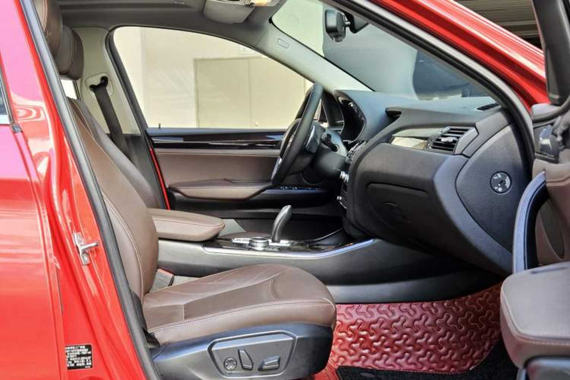 Used BMW X4 2014 xDrive20i X Design Package Interior 3
