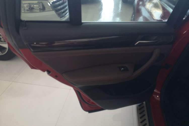Used BMW X4 2014 xDrive20i X Design Package Left Rear Door Interior