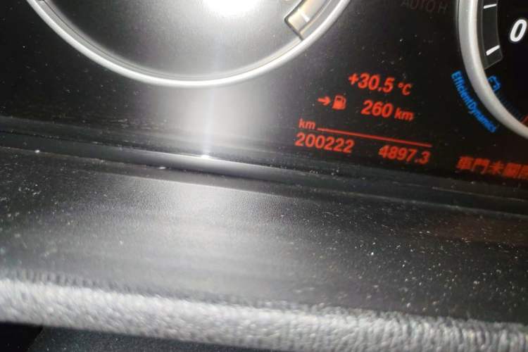 Used BMW X4 2014 xDrive28i M Sport Edition Odometer Close Up