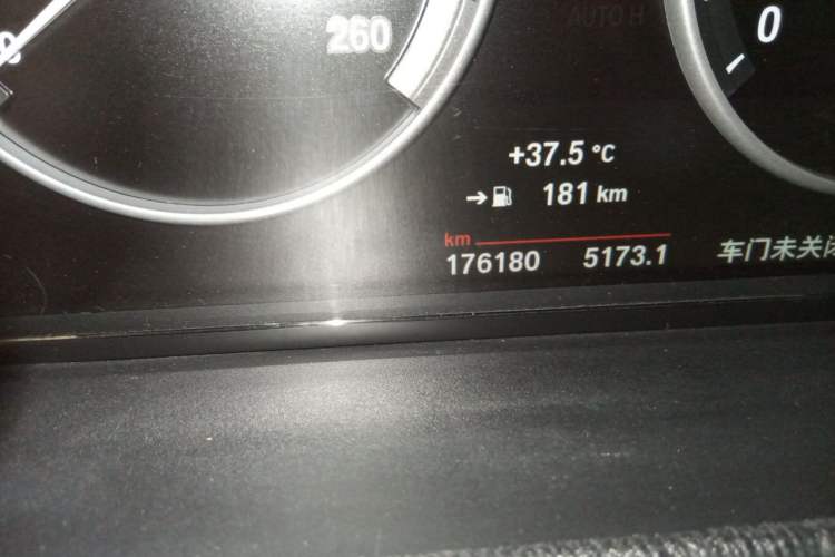 Used BMW X4 2014 xDrive20i X Design Package Odometer Close Up