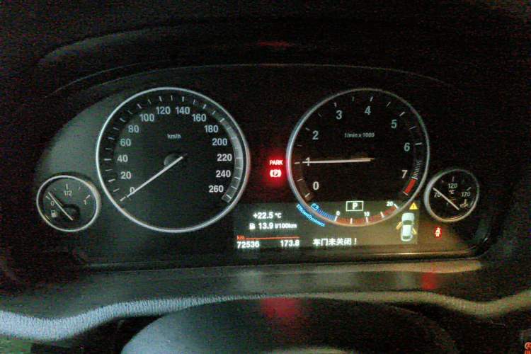 Used BMW X4 2014 xDrive20i X Design Package Odometer Close Up