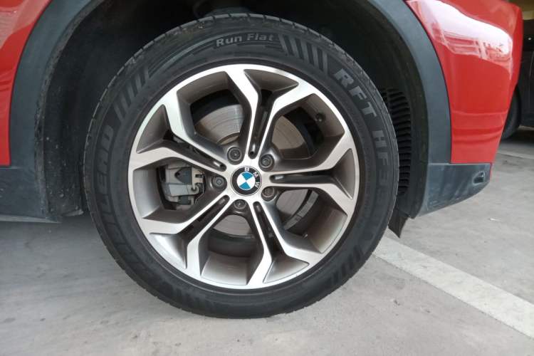 Used BMW X4 2014 xDrive20i X Design Package Right Front Wheel Hub