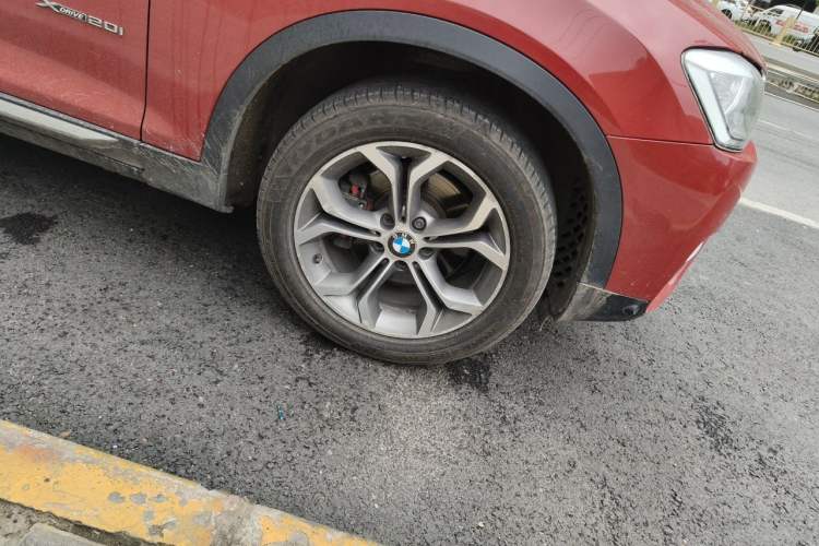Used BMW X4 2014 xDrive20i X Design Package Right Front Wheel Hub