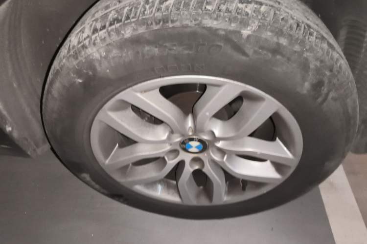 Used BMW X4 2014 xDrive28i Leading Model Right Front Wheel Hub