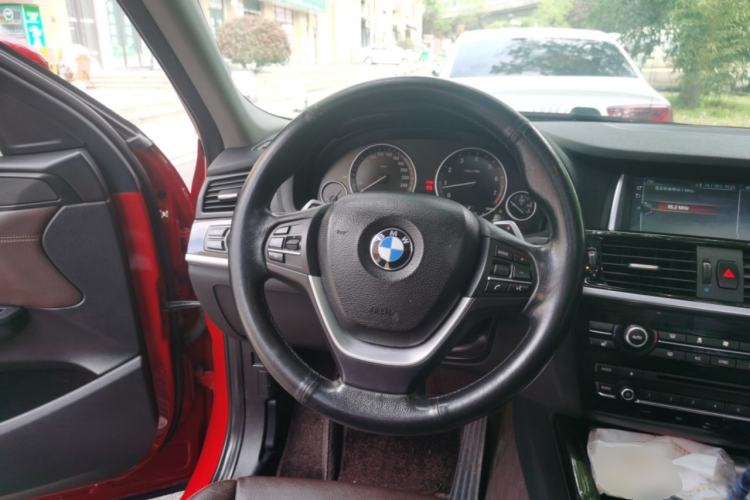 Used BMW X4 2014 xDrive20i X Design Package Steering Wheel