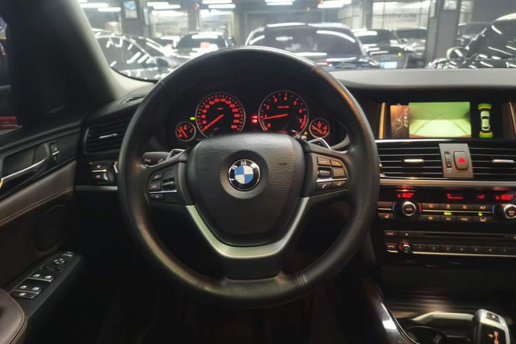 Used BMW X4 2014 xDrive20i X Design Package Steering Wheel