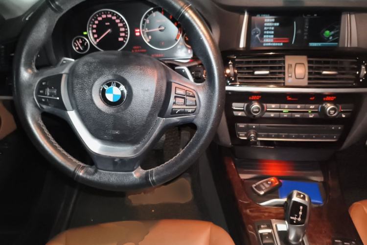 Used BMW X4 2014 xDrive20i X Design Package Steering Wheel