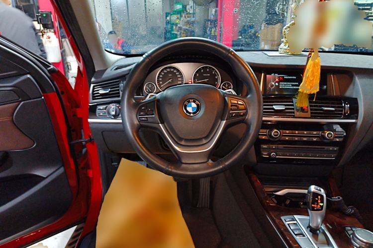 Used BMW X4 2014 xDrive20i X Design Package Steering Wheel