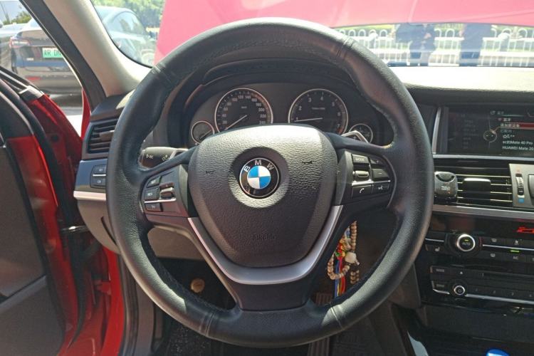 Used BMW X4 2014 xDrive20i X Design Package Steering Wheel