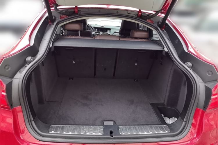 Used BMW X4 2014 xDrive20i X Design Package Trunk