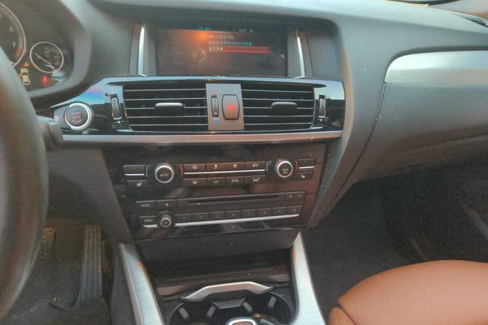 Used BMW X4 2014 xDrive28i M Sport Edition Audio And AC Panel